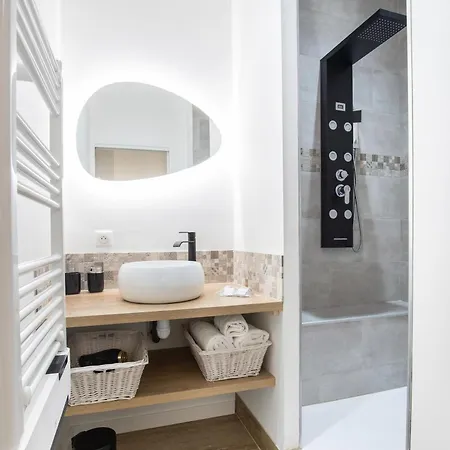 Votre Nid Douillet*Hyper Centre*Netflix/Wifi/Clim Apartamento Avinhão Exterior foto