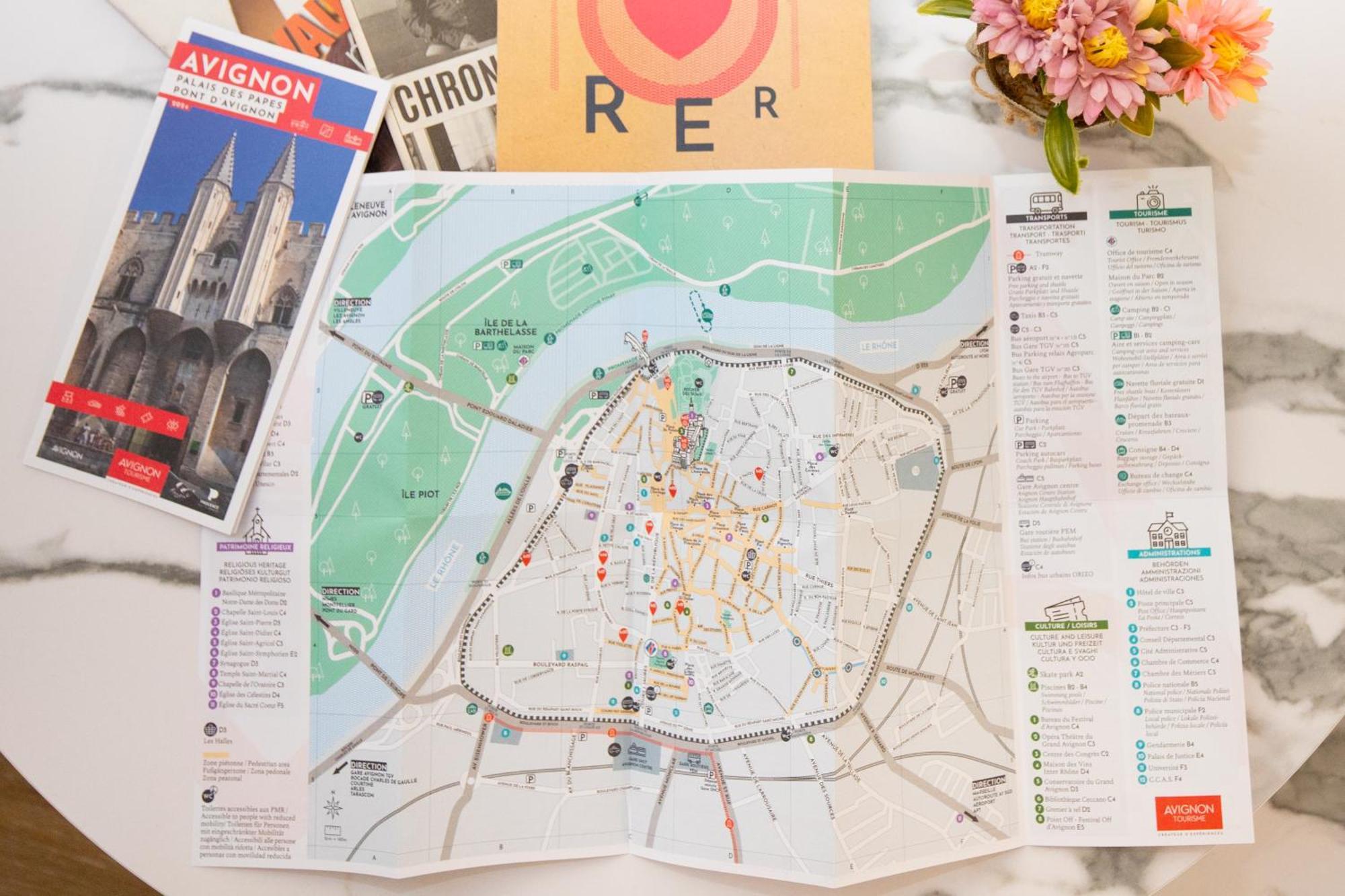 Votre Nid Douillet*hyper Centre*netflix/wifi/clim Apartment
